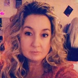 Meet your Posher, Carrie